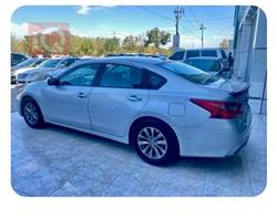 نيسان ألتيما